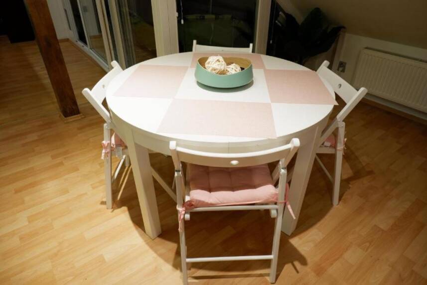 In the city centre with St.Peter's cathedral view and parking Photo 3