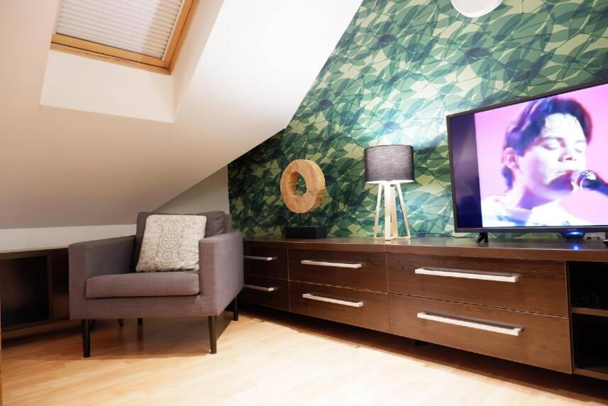 In the city centre with St.Peter's cathedral view and parking Photo 21