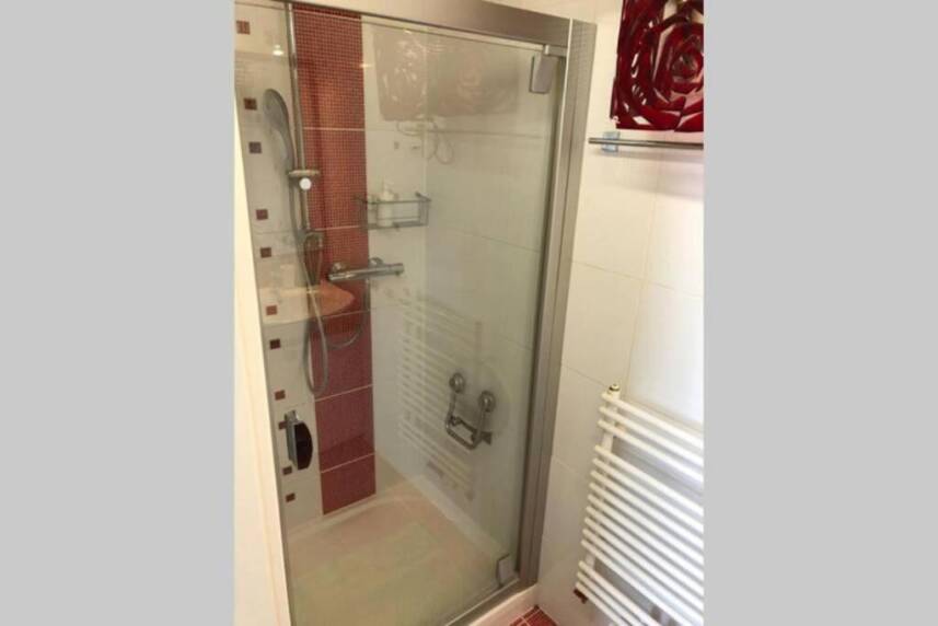 Apartment with parking 500m from city centre Photo 5