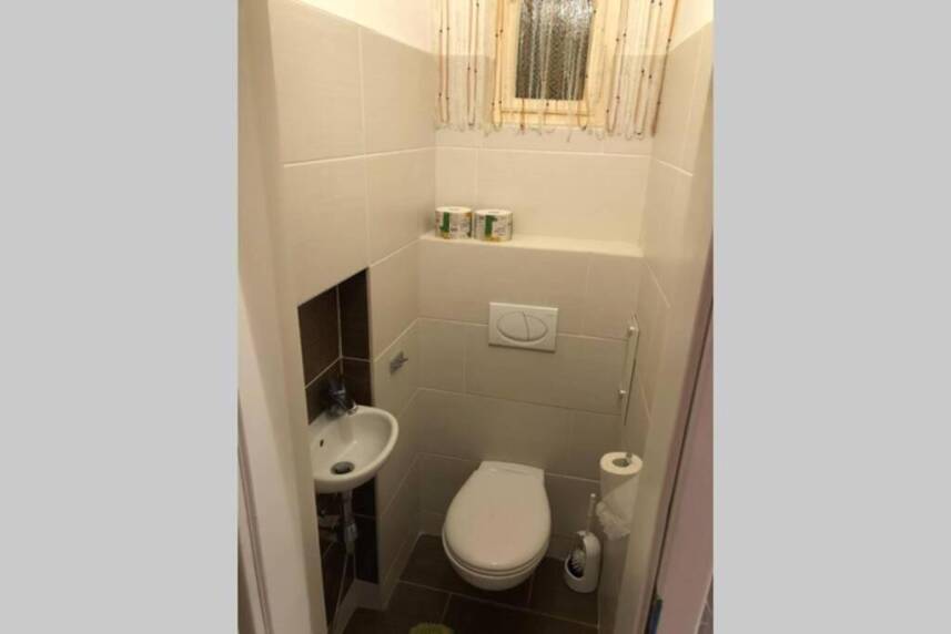 Apartment with parking 500m from city centre Photo 6