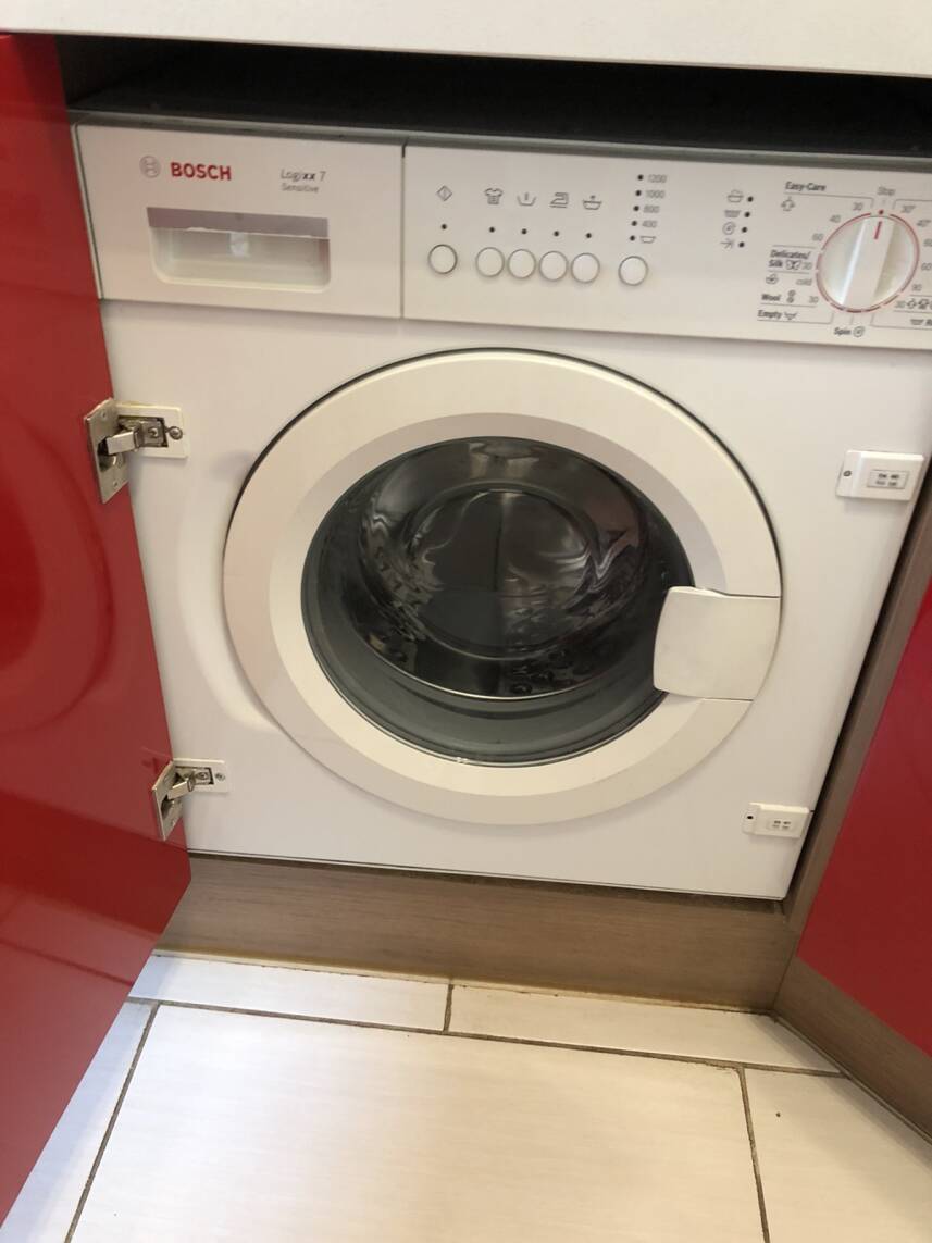 Apartment with parking 500m from city centre Photo 15