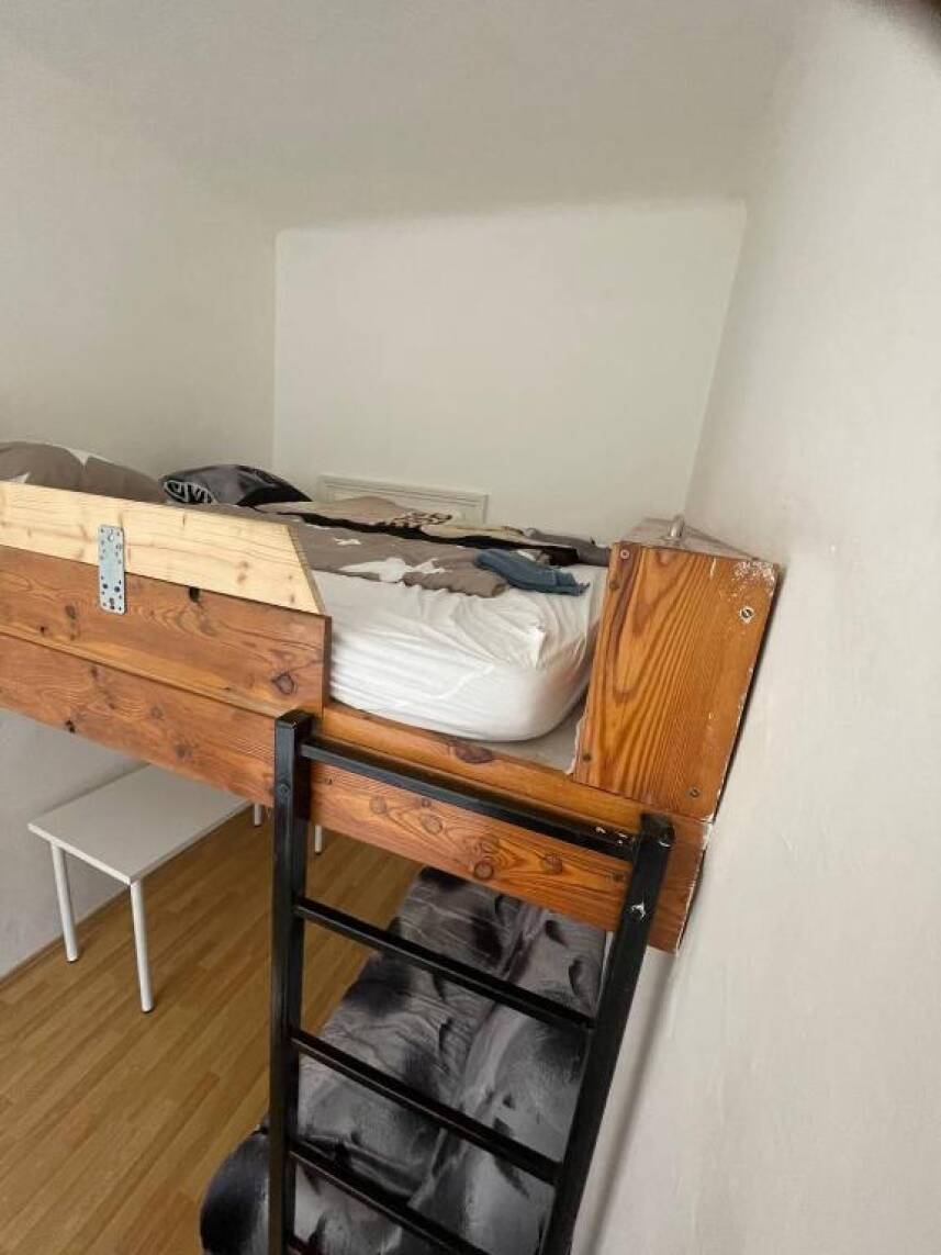 Rooms For students Jana Uhra 12- 3 patro Photo 3