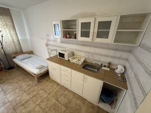 Photo 1- Dvoupokojový apartmán – dvojlůžko + tři jednolůžka, s vlastní kuchyní