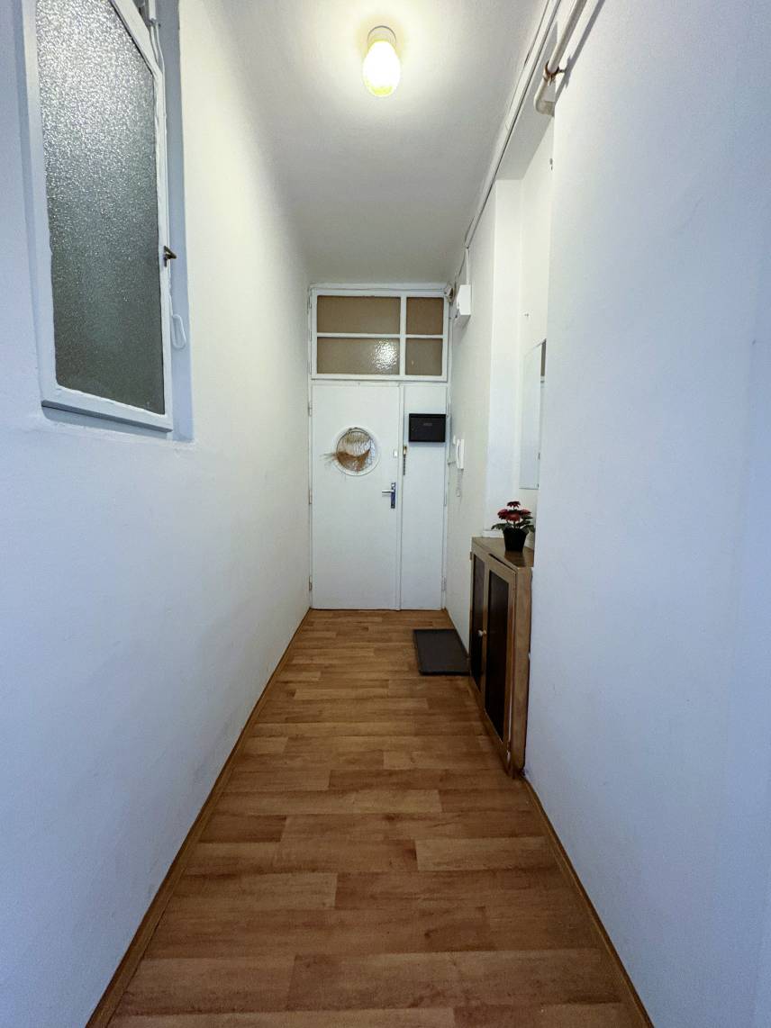 1 - Třílůžkový pokoj Economy se sdílenou koupelnou Photo 5