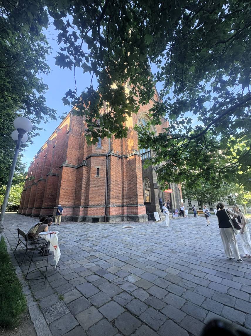 V centru města s výhledem na Petra a parkování Photo 27